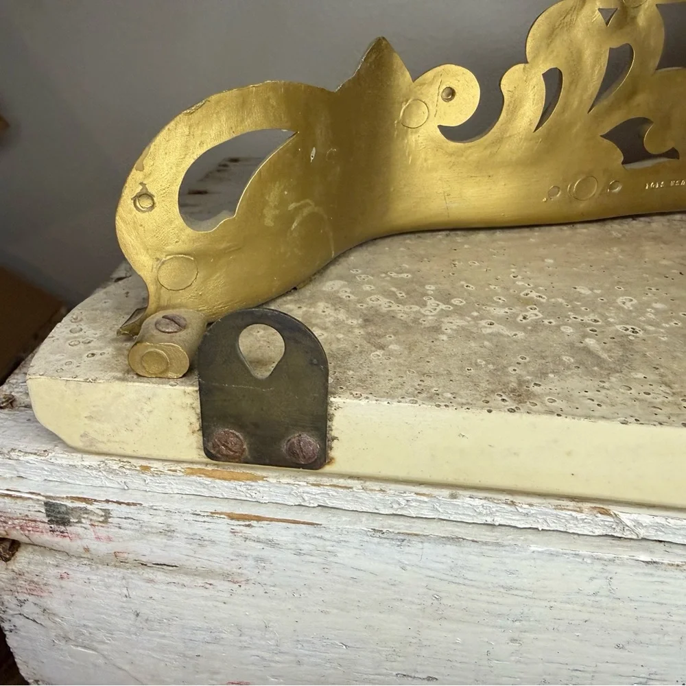 Vtg 1965s Gold Ornate Rose & Marble Wall Shelf Dart Syroco Hollywood Regency MCM
